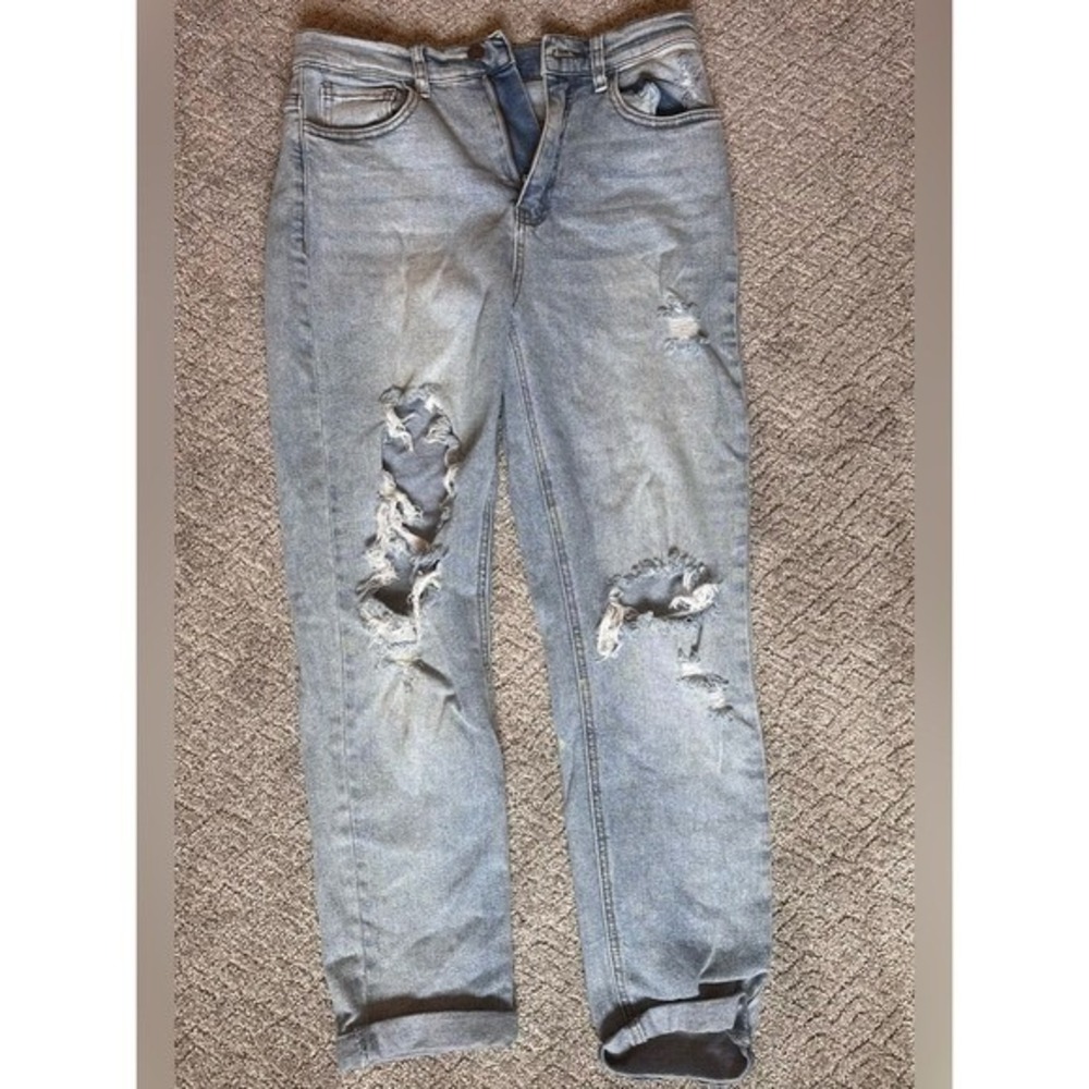 Vibrant MIU High Rise Distressed Straight Leg Jeans Light Wash Size 7 W27